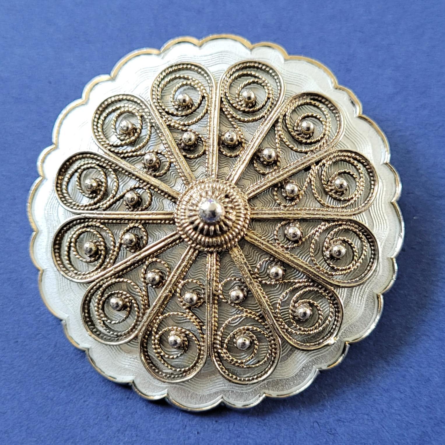 Broche Vintage émaillée Guillochée En Argent - Norvège - Avec Améthyste (occasion)