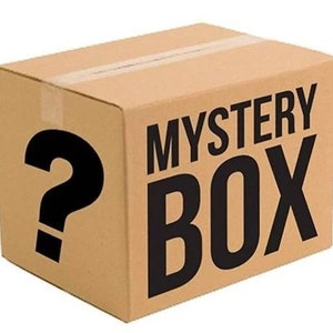 Mystery Box! Includes (5) Random Miniatures - Dungeons and Dragons, D&D Gaming Model, Gifts for Men, DnD Tabletop Gaming, Wargaming RPG 5E