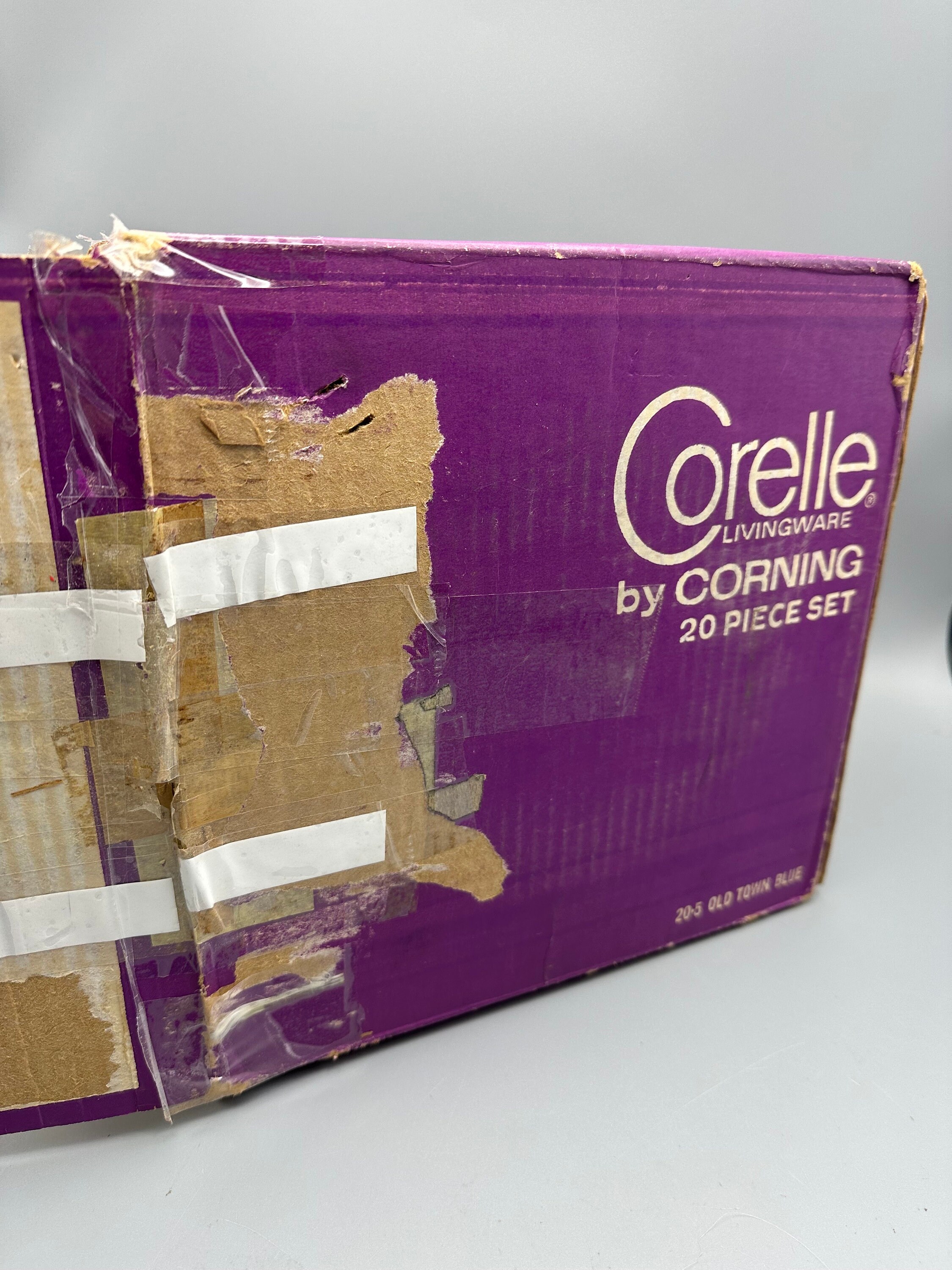 Corelle Box Vintage New in Box Corelle 20-piece Dinnerware Set *