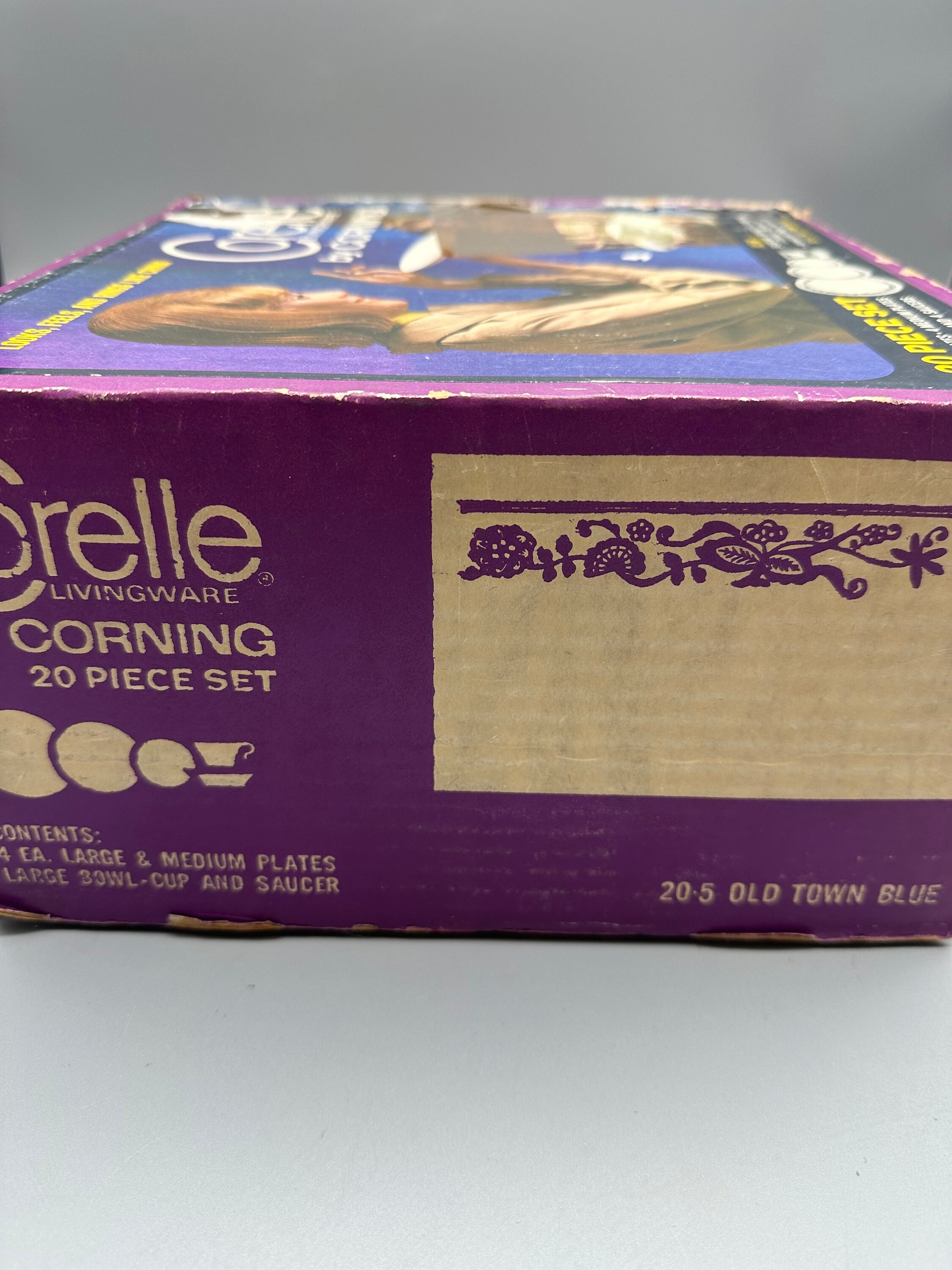 Corelle Box Vintage New in Box Corelle 20-piece Dinnerware Set *