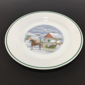 Vintage Corelle Winter Horse Sleigh Dessert Plate (7.25&quot;)