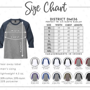 Könnte beinhalten: Größentabelle für ein 3/4-Arm-Raglan-T-Shirt mit Maßen in Zoll für Breite, Brust und Länge. Die Tabelle umfasst die Größen XS bis 4XL. Das T-Shirt ist in verschiedenen Farben erhältlich, darunter Grau Frost, Dunkelblau, Marineblau, Schwarz, Rot Frost, Rotbraun Frost, Lila Frost, Königsblau Frost, Marineblau Frost, Militärgrün Frost, Schwarz Frost und Schwarz und Schwarz Frost.