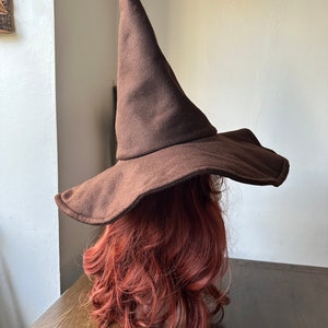Niestandardowy brązowy kapelusz czarodzieja: kapelusz czarownicy-czarodzieja w stylu cosplay