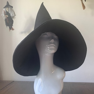 Black Wizard Hat , Witch Hat, Custom Hat, Cosplay Hat, Sorting Hat, Gandalf Hat, Sorcerer Hat, Black Wizard Hat, Customizable Brim