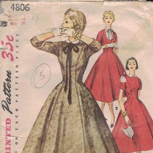 Simplicity 4806 - Junior Miss Dress with Detachable Collar and Bib - Princess Seams - Junior 12, Bust 30 - MISSING (K) Bib Tab View 2 - 1954