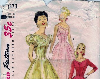 M5001 McCall/'s Sz AAX 4-10 Misses Strapless princess seams ruffle and Wrap uncut sewing pattern A-Line Dress wsweetheart neckline
