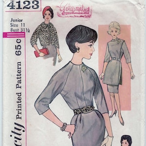 Puede incluir: Patrón de costura vintage Simplicity para un vestido, talla 11, contorno de pecho 80 cm. El patrón es para un vestido junior con un corpiño ajustado y una falda con una ligera forma de A. El patrón incluye instrucciones para hacer el vestido y un chaleco separado.
