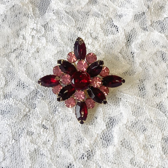 Vintage Brooch, Pink Rhinestone, Flower Motif, Na… - image 1