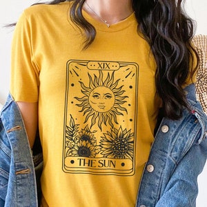 The Sun Tarot Card T Shirt