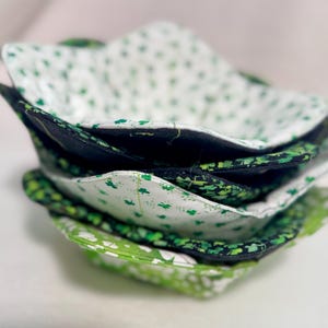 Microwave Bowl Cozy – Reversible 100% Cotton Hot & Cold Dish Holder | Handmade, Washable, Heat-Safe Kitchen Accessory