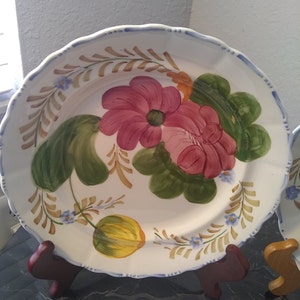 Belle Fiore Cobridge English 1940s Hand Painted Solar Ware Number 521 Dinner Plates