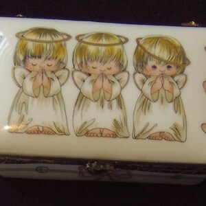Peint main Rochard Limoges France Print Main Porcelain pill trinket box
