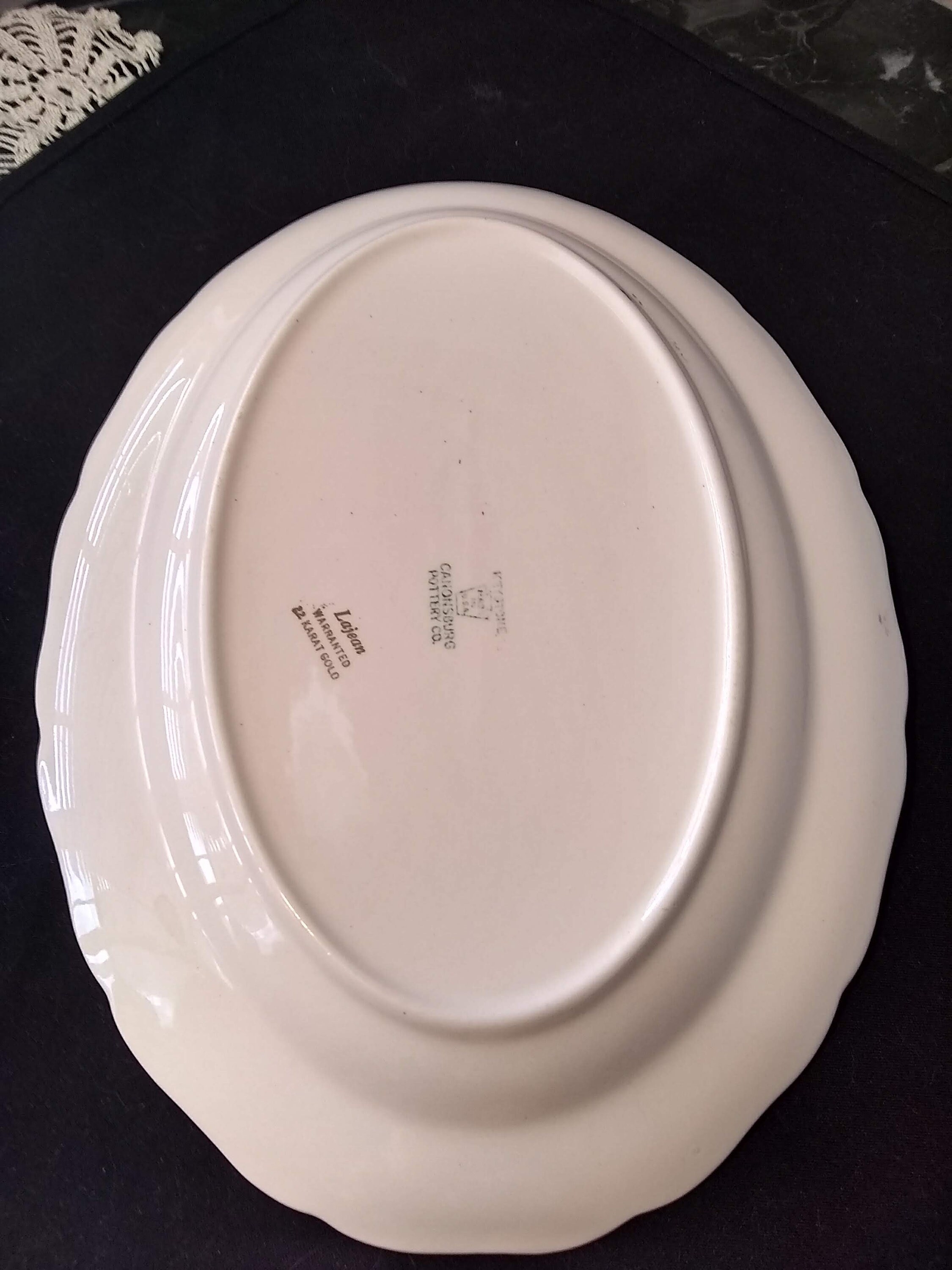 Keystone Canonsbury Pottery Lajean 22 Karat Gold Trim 12