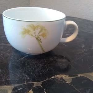St. Andrews Designed by Douton and Company Botanics Coffee Cup