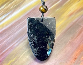 Genuine Rare Nuummite Greenland Warrior Shield XL Pendant Tiger’s Eye Bead Necklace Healing Empath Protection Chakra Sorcerer’s Stone NG625