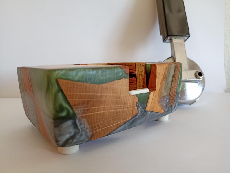 Tamperstation aus Edelholz und Epoxidharz individuell gefertigt Wunschfarben Siebträger Espresso tamping image 8