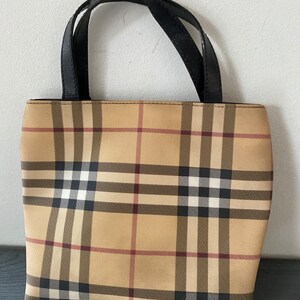 bolso clásico de mano burberry imagen 1