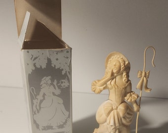 Vintage Avon Bottle Little Bo Peep Sweet Honesty Cologne Decanter Collectible