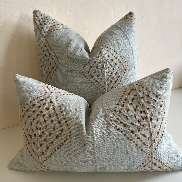 African Mudcloth pillow cover | light blue/grey rust diamond