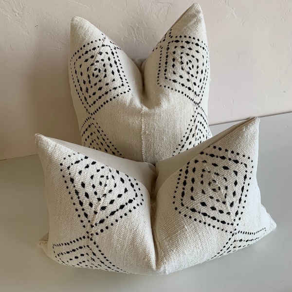 African Mudcloth pillow cover | cream diamond dot