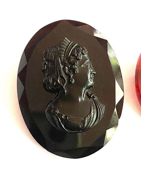 Vintage 2 Glass Cameo Pins Brooches Black & Red C… - image 4