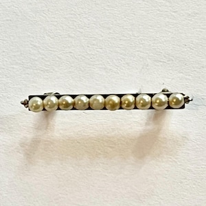 Antieke 10 kt gouden nepparel beauty lingerie handige pin kleine staaf broche