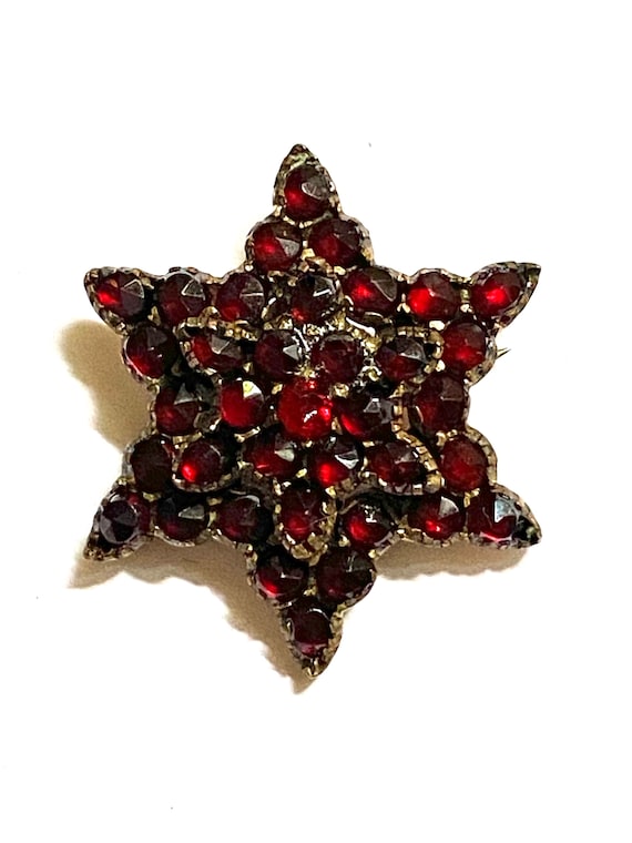 Antique Tiered Bohemian Garnet Star Brooch Victori