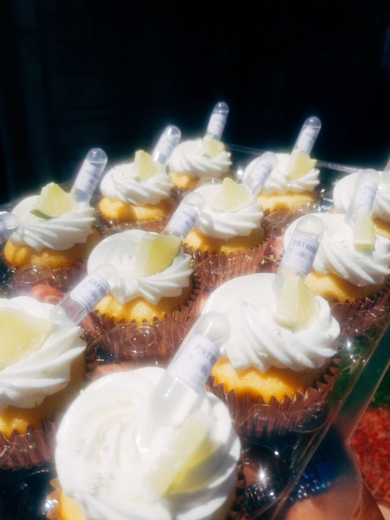 Cupcake Logo topper droppers Flavor Liquor Injectors qty. 12 Liquor Cupcakes