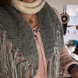 Fringe scarf