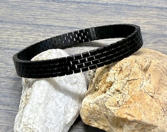 Sleek Black Stainless Steel Link Cuff Bracelet for Men