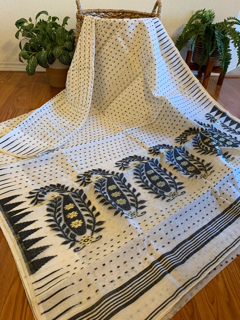 White /& Black Soft Dhakai Jamdani Saree