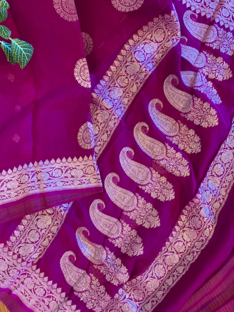 PurpleMagenta Pure Silk Chiffon Banarasi Saree With Silver Zari Aalna Chiffon Benarasi Sari SILK MARK CERTIFIED