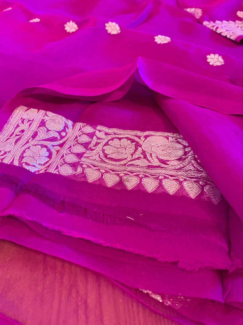 PurpleMagenta Pure Silk Chiffon Banarasi Saree With Silver Zari Aalna Chiffon Benarasi Sari SILK MARK CERTIFIED