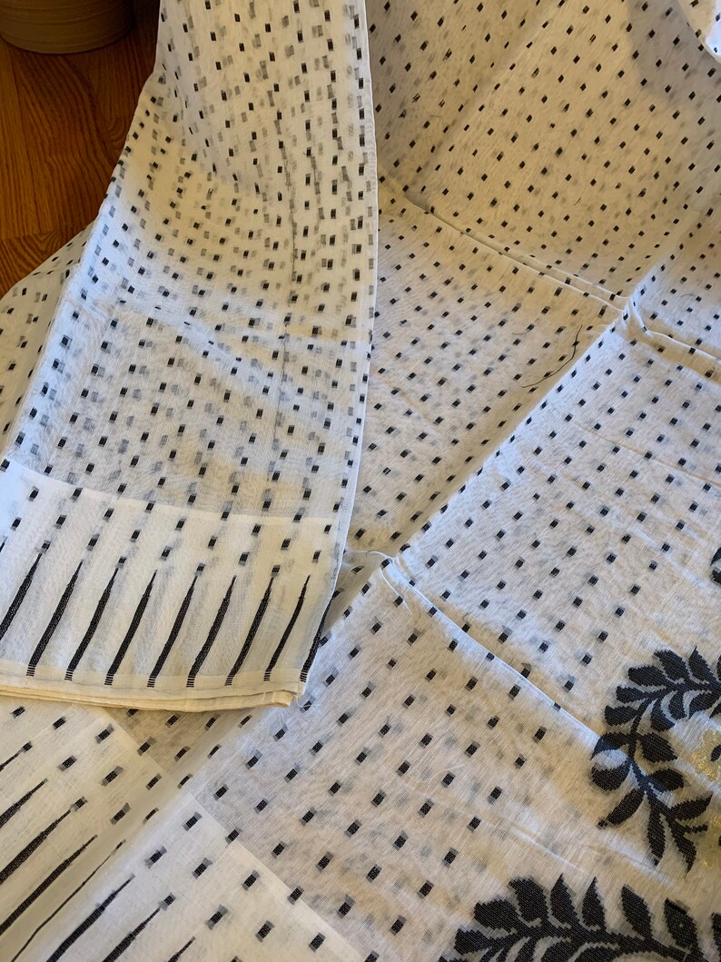 White /& Black Soft Dhakai Jamdani Saree