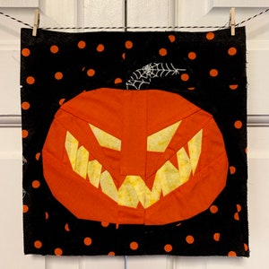 Jack-O-Lantern Foundation Paper Piecing Pattern Download