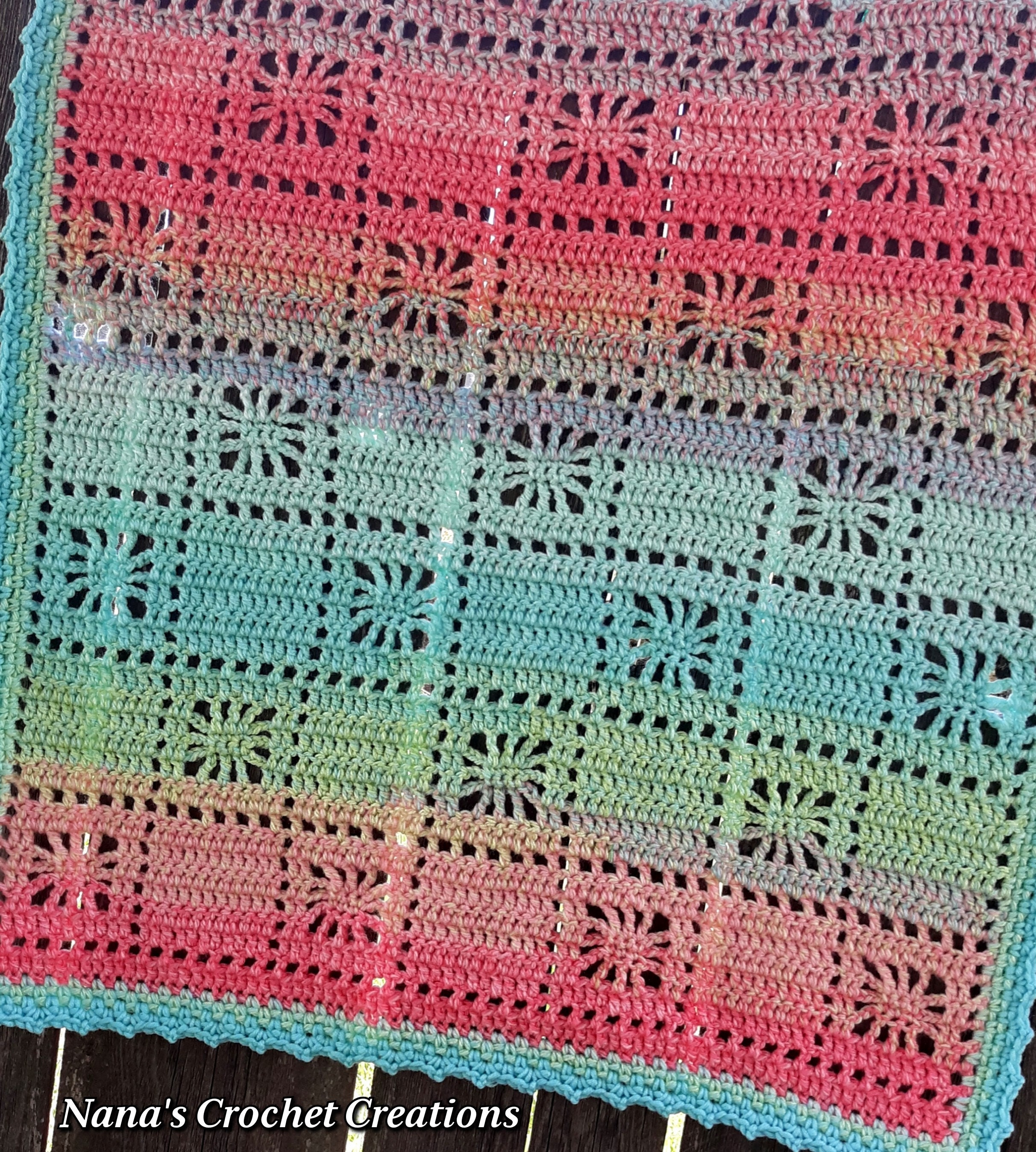 32 Spider Crochet Patterns for Cute, Creepy, and Giftable Makes 20 Spiders Squared Filet Crochet Blanket