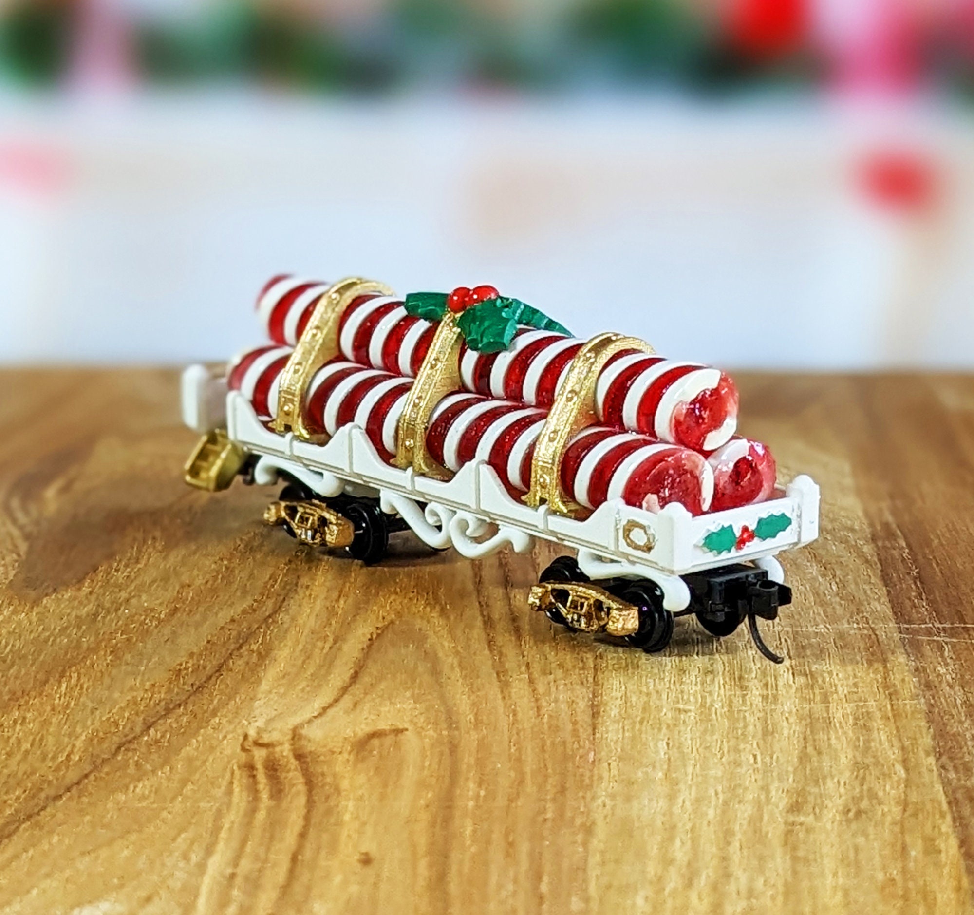 Candy Cane Carrier N-scale Train Car (white), North Pole Railway ...