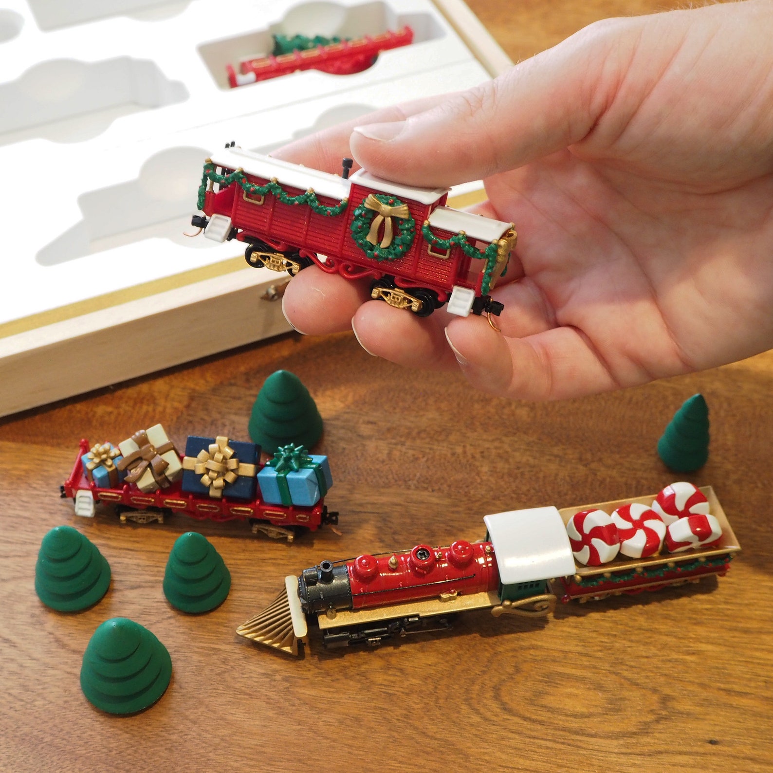 Classic Christmas Train Set Nscale 3 Train Etsy
