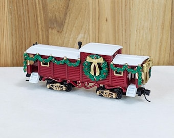Christmas Caboose N-scale Train Car (red), Rolling Stock, North Pole Railway, Christmas Train, Christmas Village. w/ Knuckle Couplers