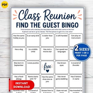 Könnte beinhalten: Eine weiße Class Reunion Find the Guest Bingo-Spielkarte mit dunkelblauem Text und einem Raster aus fünfundzwanzig Feldern. Die Karte enthält ein freies Feld mit einem Herzsymbol, Spielanleitungen und ein blaues Abzeichen mit 2 SIZES.