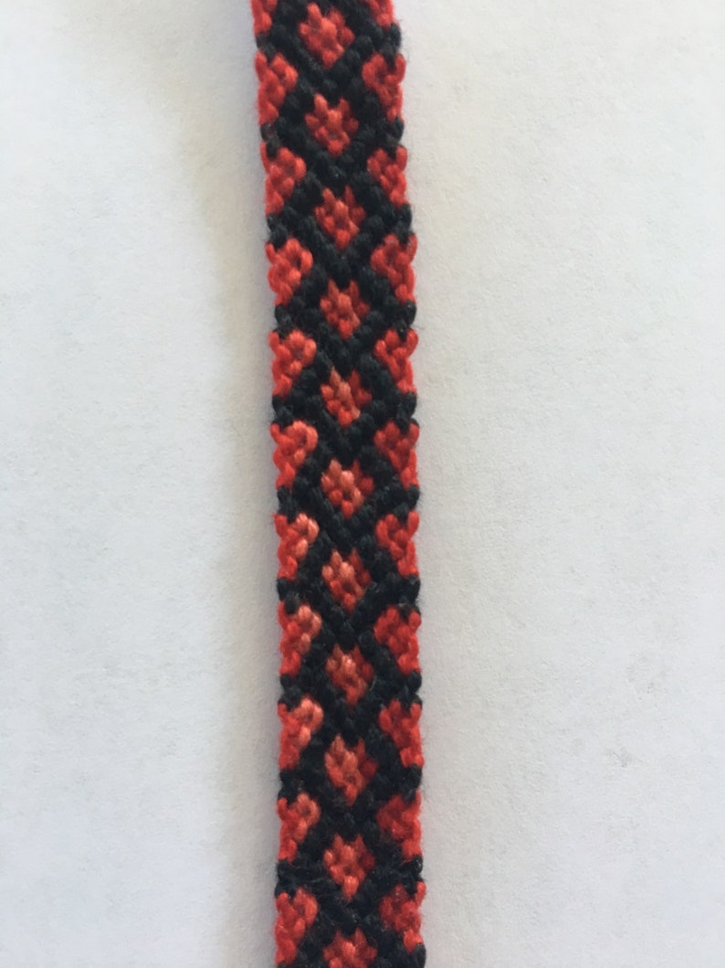 Heart Friendship Bracelet match with Kat Barrell!