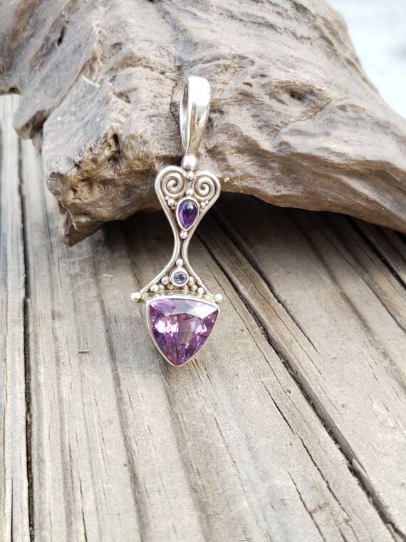 Amethyst Sterling Silver Pendant / Sterling Silver