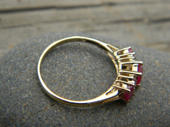 Ruby Diamond 10K Yellow Gold Ring / Three Stone R… - image 3