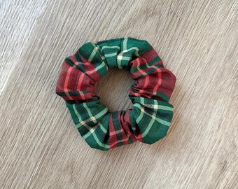 Holiday Plaid Scrunchie - Christmas, Hair tie, Printed Scrunchie, 90’s Style, Messy bun