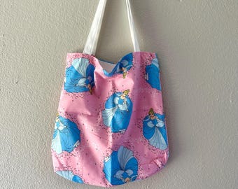 Glass Slipper Princess Print Tote Bag – Lightweight Travel Shoulder Bag