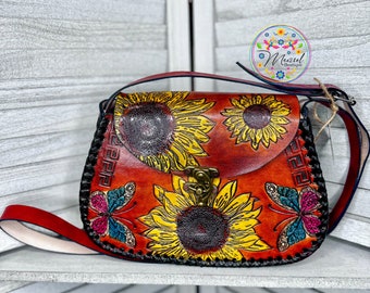 Bonita Leather Hand-Tooled Handbag, Sunflower-Butterfly Embossed Mexican Leather Purse, Bolsa de Piel Mexicana, Bolsa Artesanal