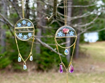 Real Flower Botanical Forget Me Nots Wall Decor Art Hanging Suncatcher, Rear-View Mirror Car Charm, Boho