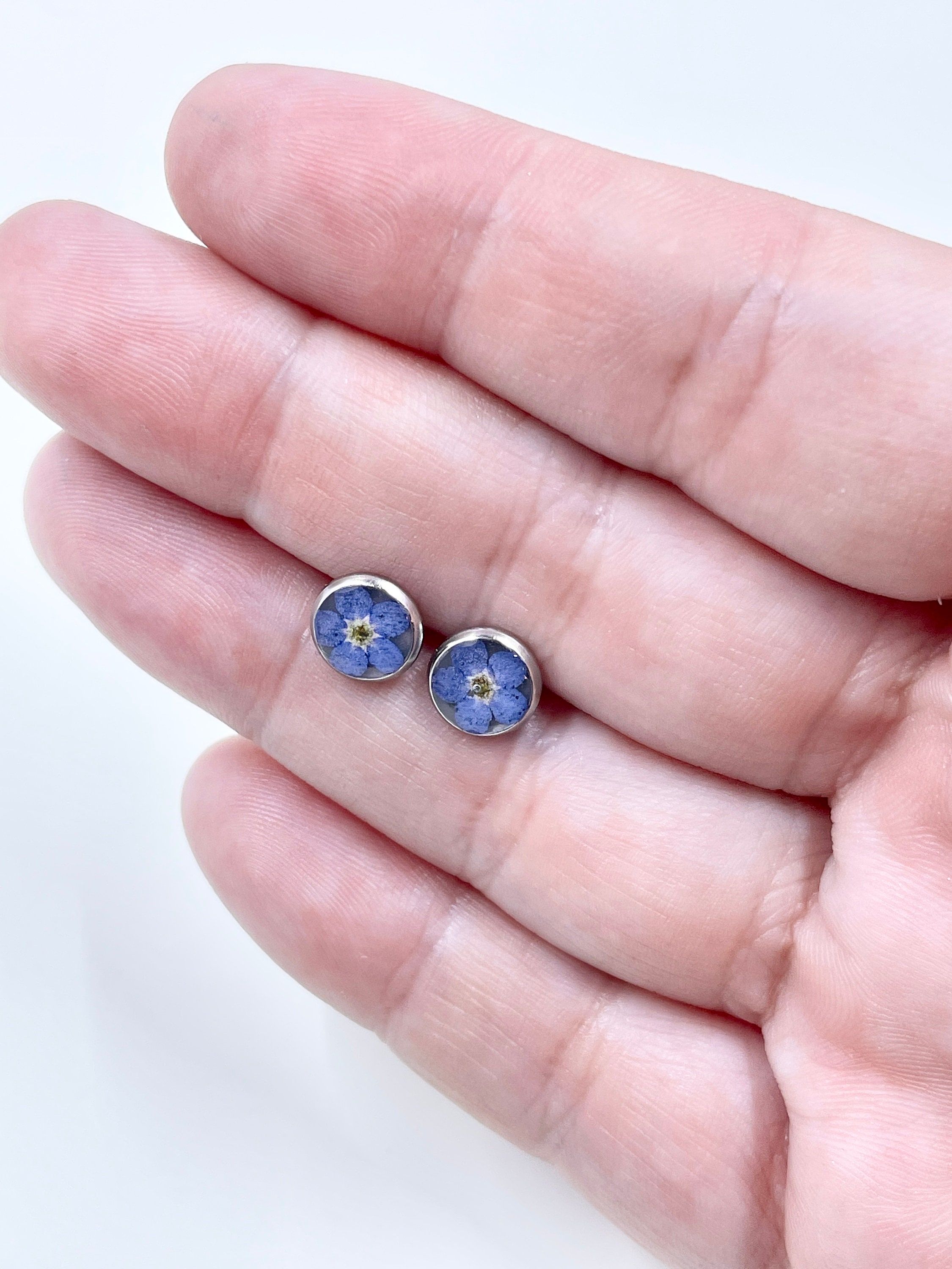Blue Me Nots Flower in Resin 6mm Stud Earrings Etsy Canada