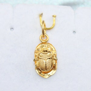 Egyptian Jewelry Scarab Gold 18K DOUBLE SIDE Stamped Pharaonic Solid Gold Pendant 0.8 Gr