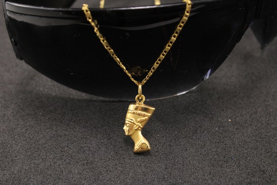 Queen Nefertiti 18K Gold necklace | handmade Egyptian jewelry | Pendant or Necklace | gold Nefertiti chain | symbolic pharaonic Egypt gift